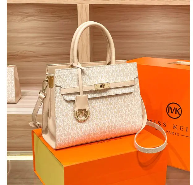 Minimalist Kelly Letter Tote Bag